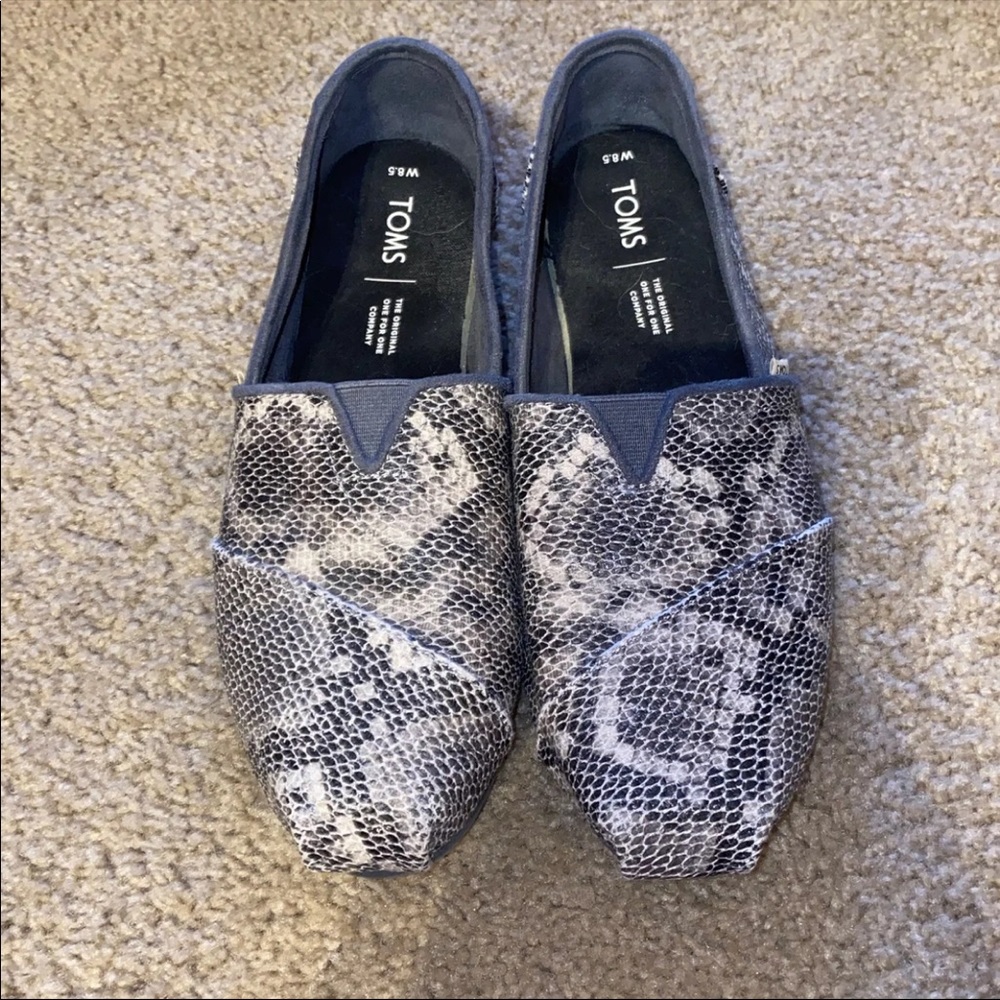 Toms